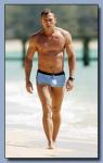 craig-bond-set2.jpg - 